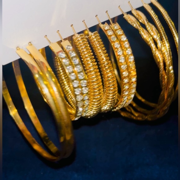 NWT 6-Pairs of True Love Earrings Set - Picture 5 of 8